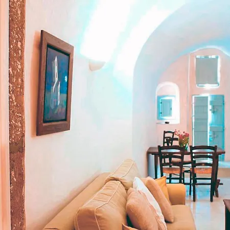 Villa Ivi Megalochori (Santorini)